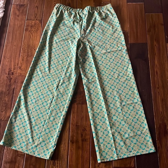 AmberNoon II Dr. Erum IIyas SunKnit Printed Wide Leg Pants - Picture 2 of 5